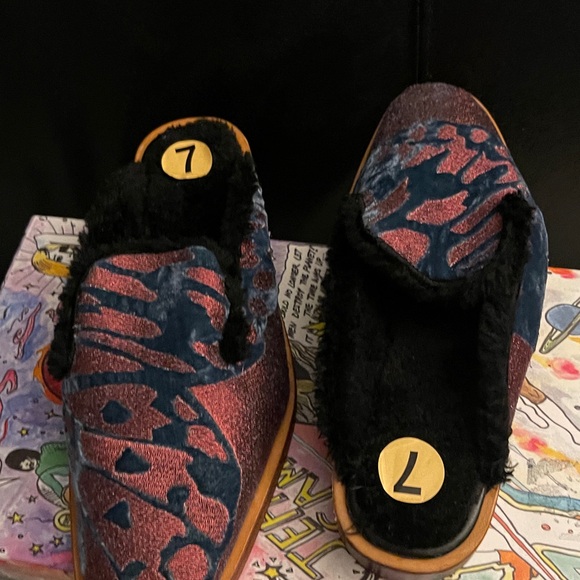 Free People Hieress Women’s Mules Butterfly Effect Fur Lined Shoe US 7 NIB - Picture 9 of 16